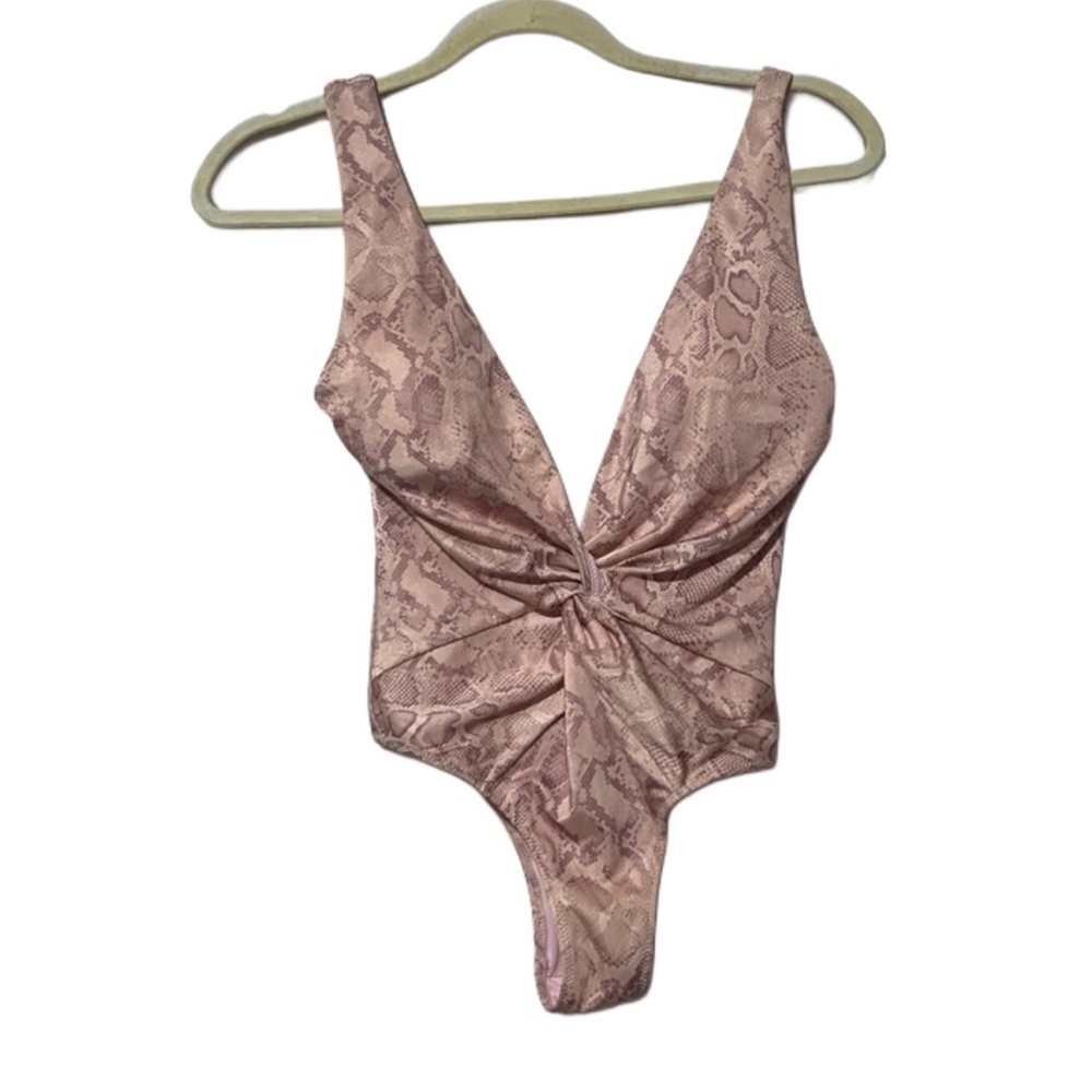 🖤5/25 Victoria's Secret Pink swimsuit snakeskin sexy